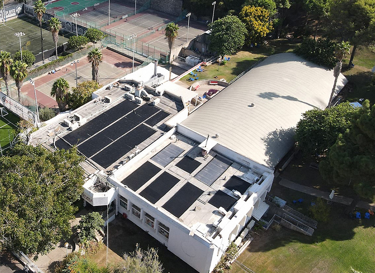 חיפמילי, הולמס פלייס נווה שאנן חיפה - מערכות תרמו-סולאריות לחימום בריכה חצי אולימפית ובריכת פעוטות, 450 מ"ר קולטים